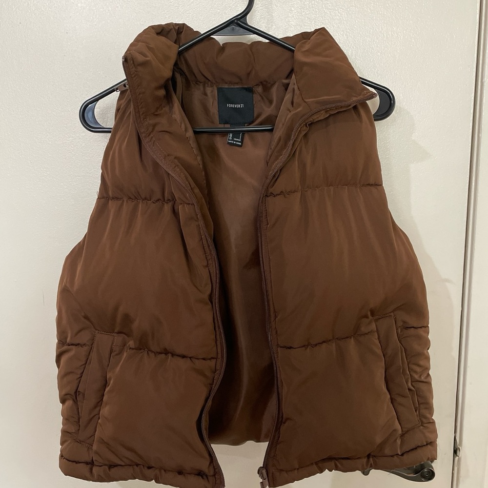 Womens Large Forever 21 Vest- Like New